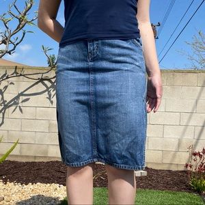 Vintage Denim Guess Skirt!